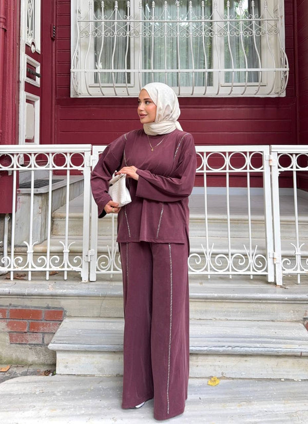Lal Takım – Pike Kumaş Taşlı Tesettür Takım Bordo