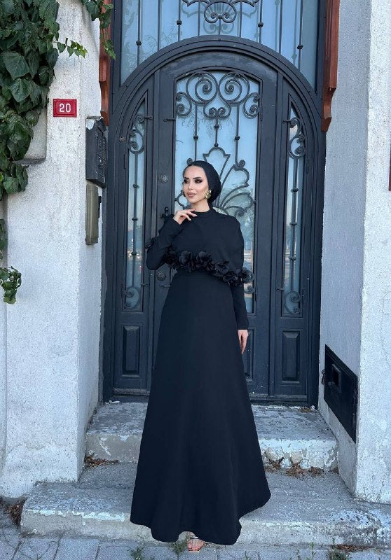 Gül Detaylı Menekşe Abiye Siyah