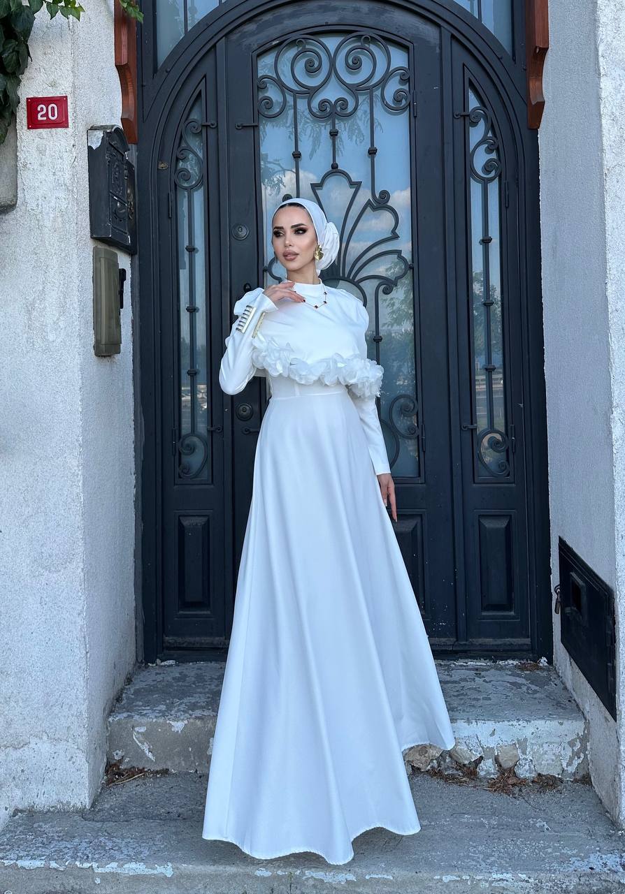 Gül Detaylı Menekşe Abiye Beyaz