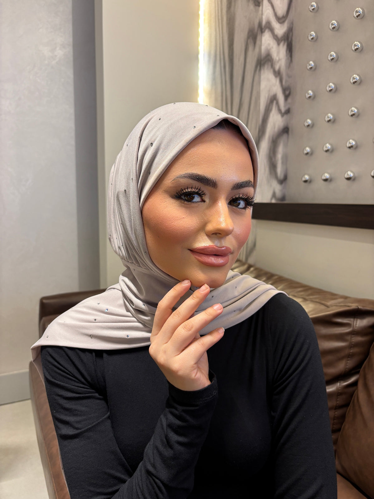 Taşlı Çıtçıtlı Şal Krem