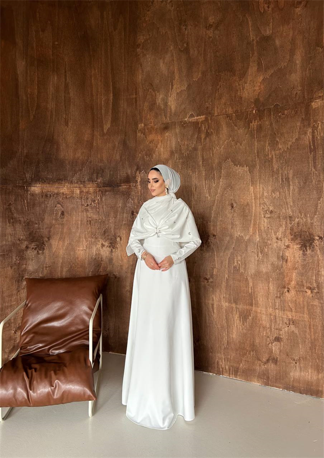 Leyla Abiye Beyaz