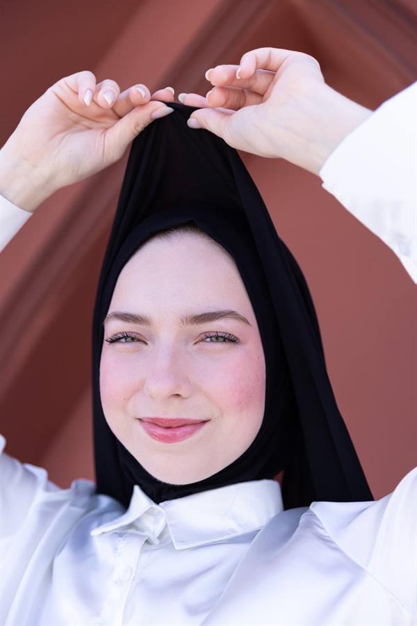 Sayra Shawl Kadın Siyah Boneli Şal