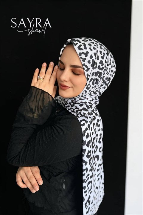 Sayra Shawl Leopar Desenli Kadın Siyah Çıtçıtlı Şal