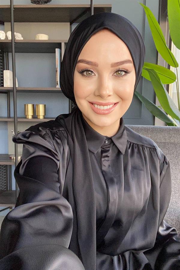 Sayra Shawl Siyah İthal Kumaş Çıtçıtlı Şal